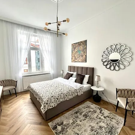 Agapella Apartamenty- Fiszera 350m From The Beach, Free Parking アパート ソポト